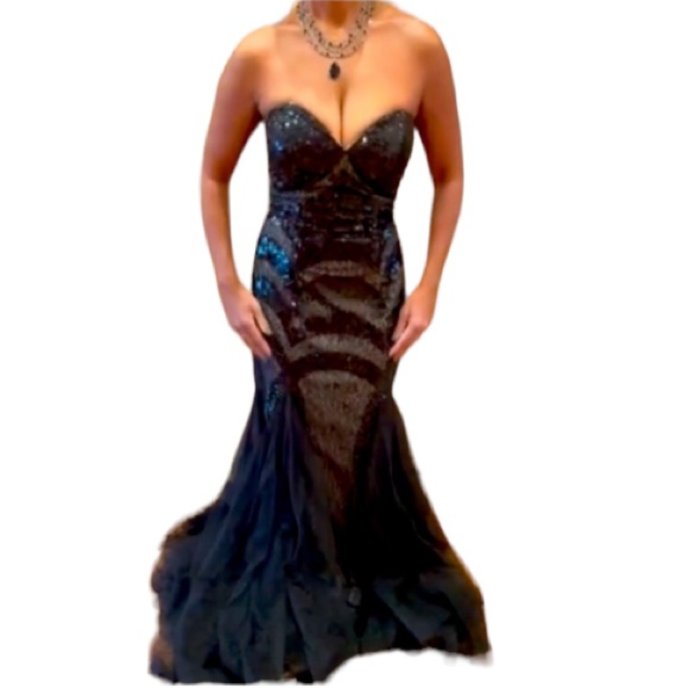 GORGEOUS Jovani Gown ⛔️ Price firm🟥